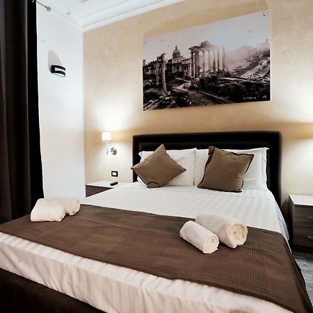 Noemi'S Rooms Guest House โรม ภายนอก รูปภาพ