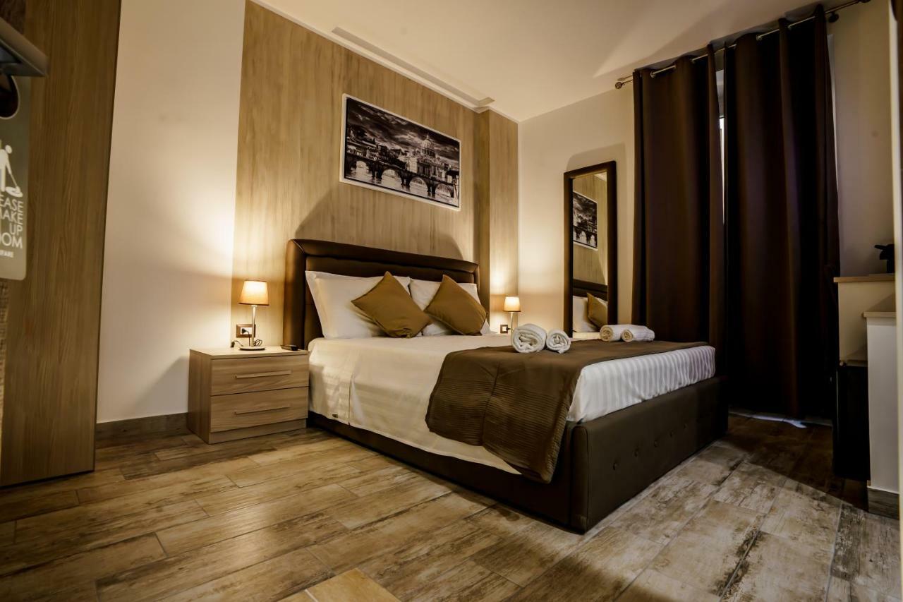 Noemi'S Rooms Guest House โรม ภายนอก รูปภาพ