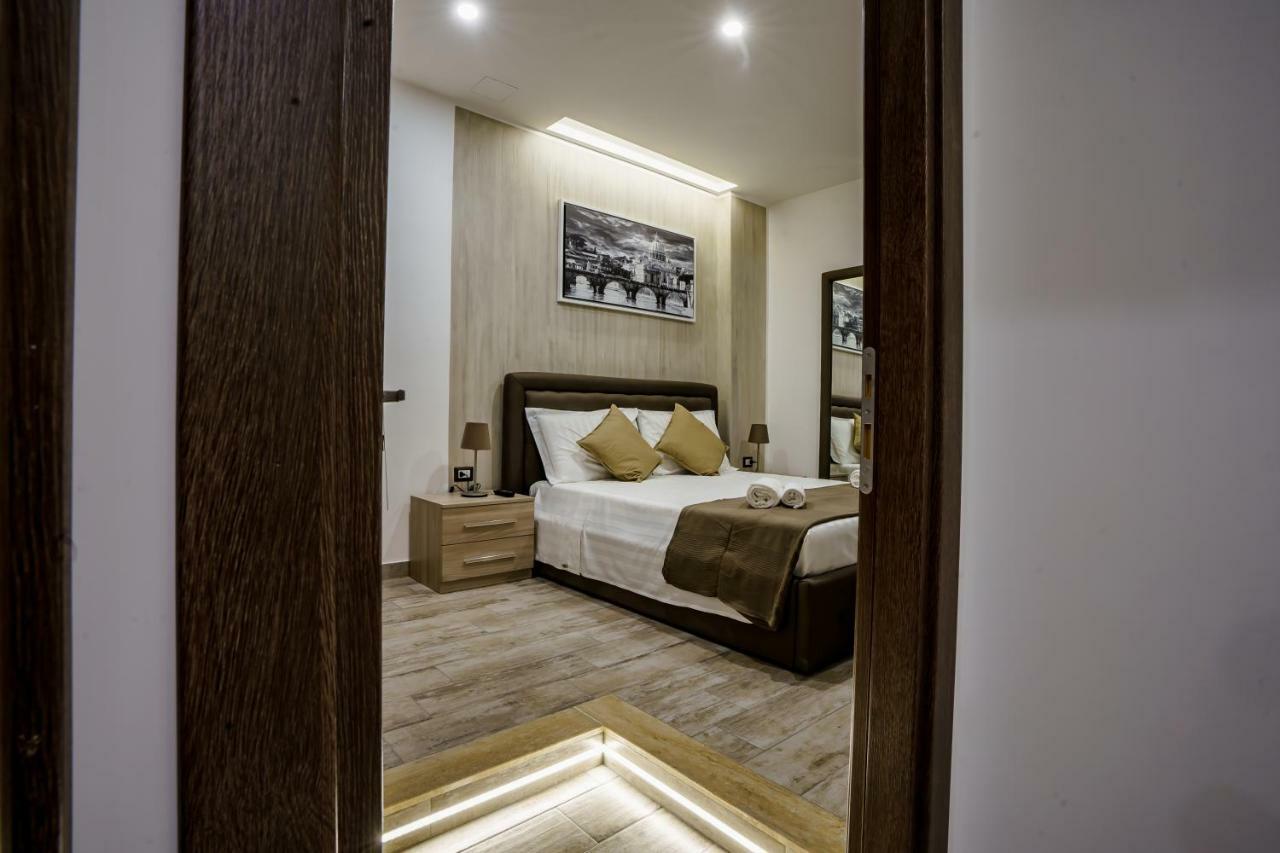 Noemi'S Rooms Guest House โรม ภายนอก รูปภาพ