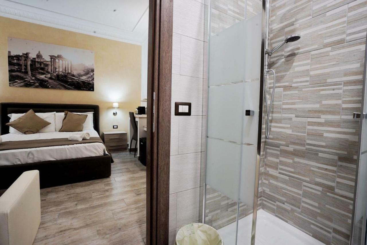 Noemi'S Rooms Guest House โรม ภายนอก รูปภาพ